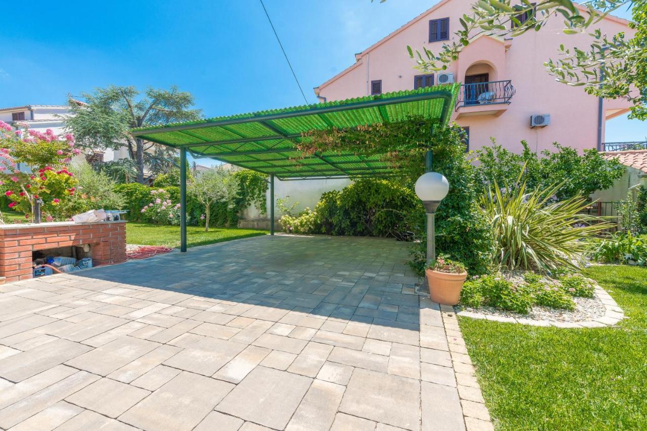 Villa Lux Nina With Six Bedrooms, Private Pool, Sauna Zara Esterno foto