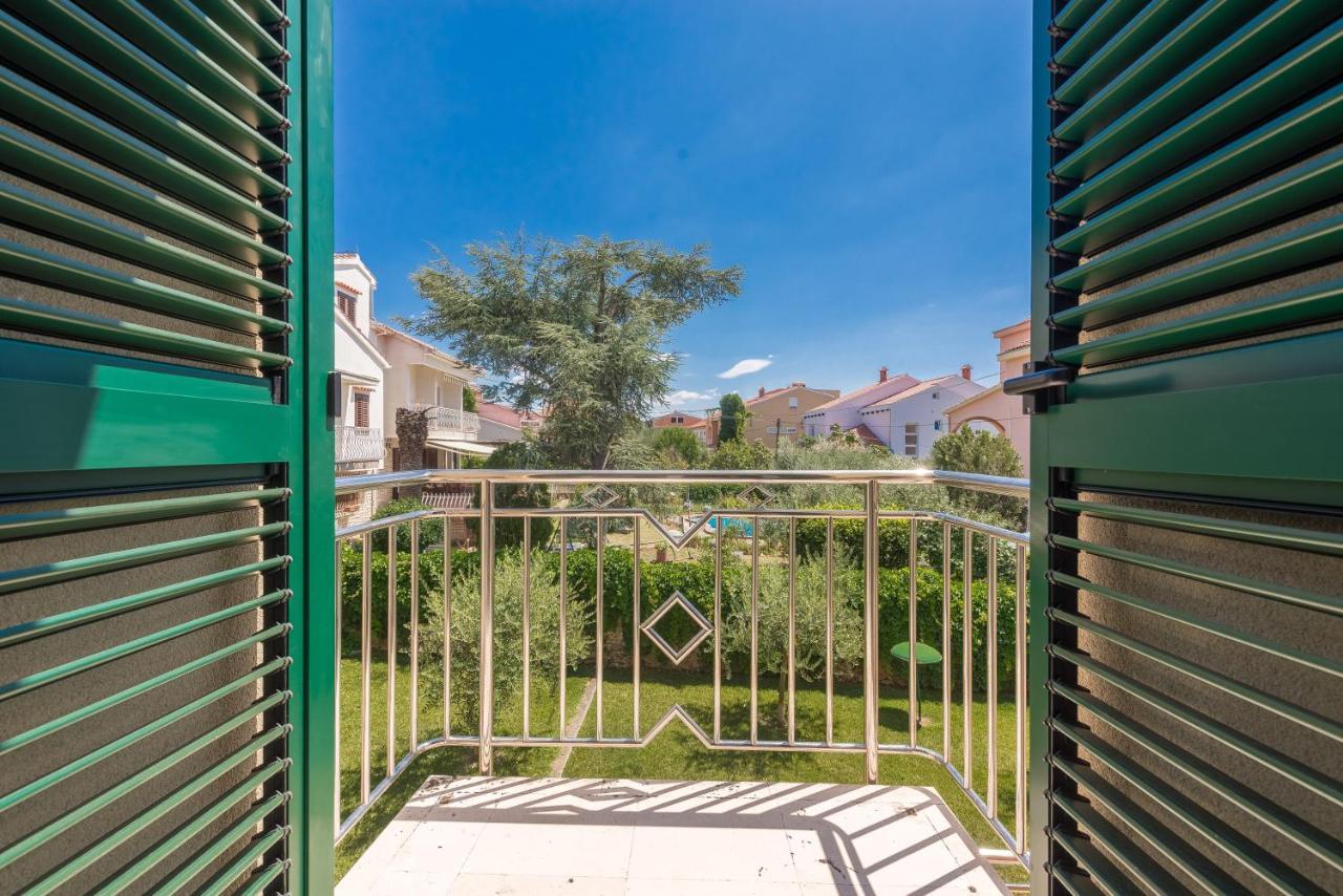 Villa Lux Nina With Six Bedrooms, Private Pool, Sauna Zara Esterno foto