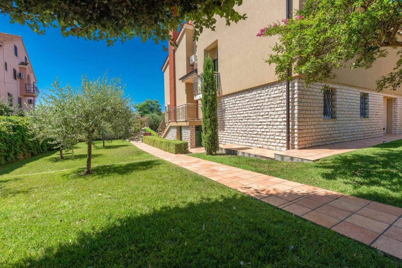 Villa Lux Nina With Six Bedrooms, Private Pool, Sauna Zara Esterno foto