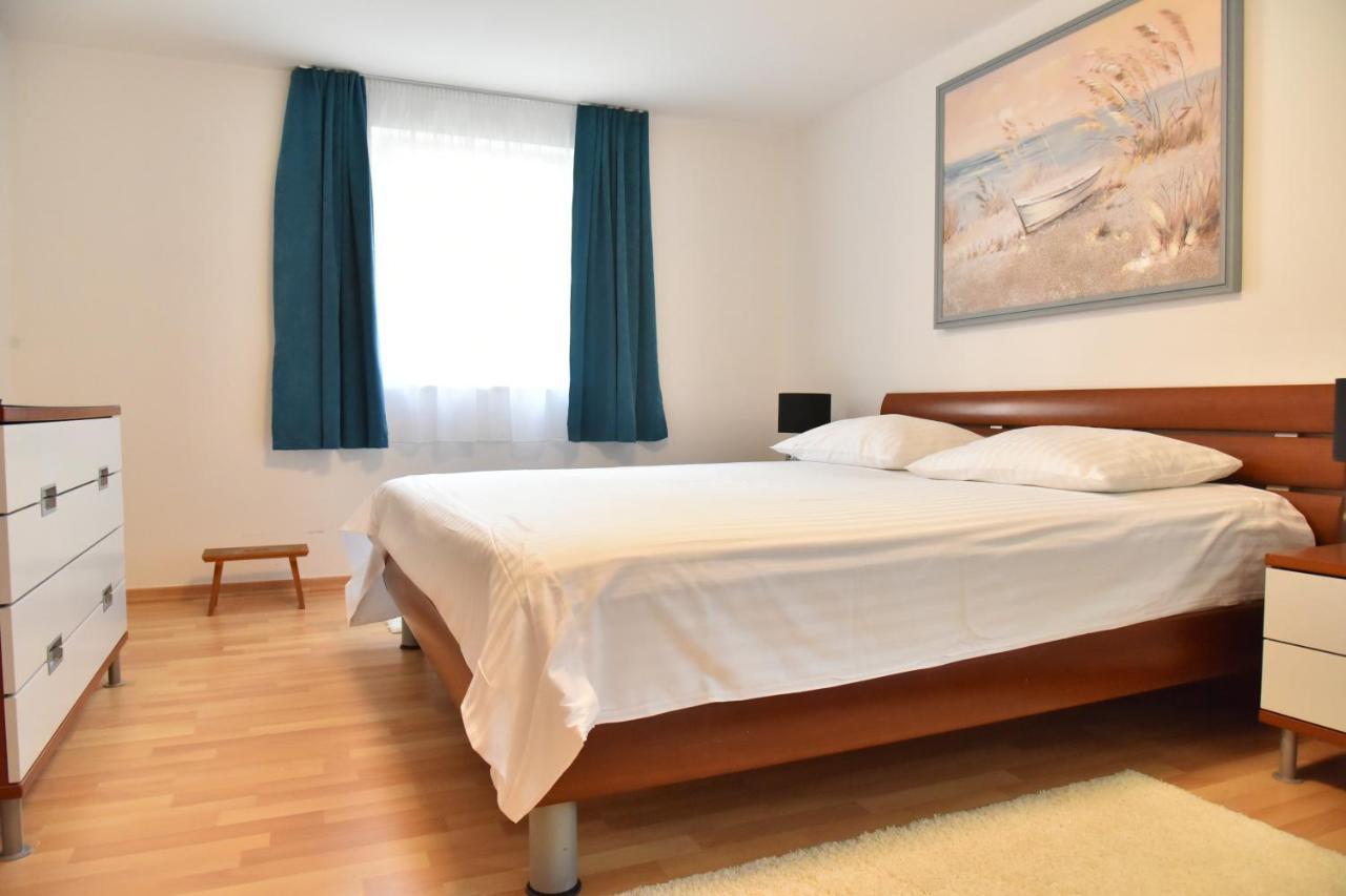 Villa Lux Nina With Six Bedrooms, Private Pool, Sauna Zara Esterno foto