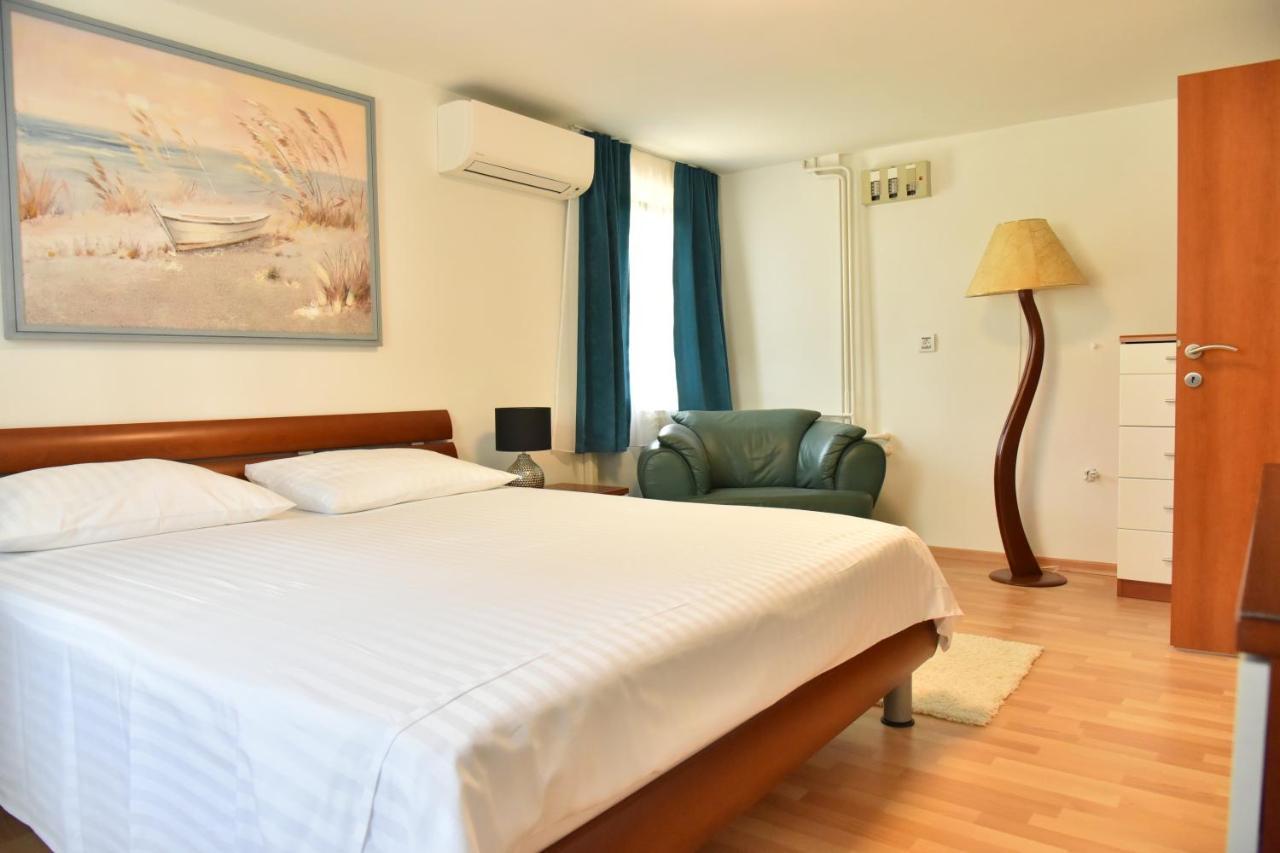 Villa Lux Nina With Six Bedrooms, Private Pool, Sauna Zara Esterno foto